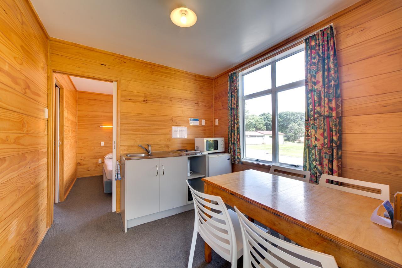 Wellington Top 10 Holiday Park Lower Hutt Exterior foto