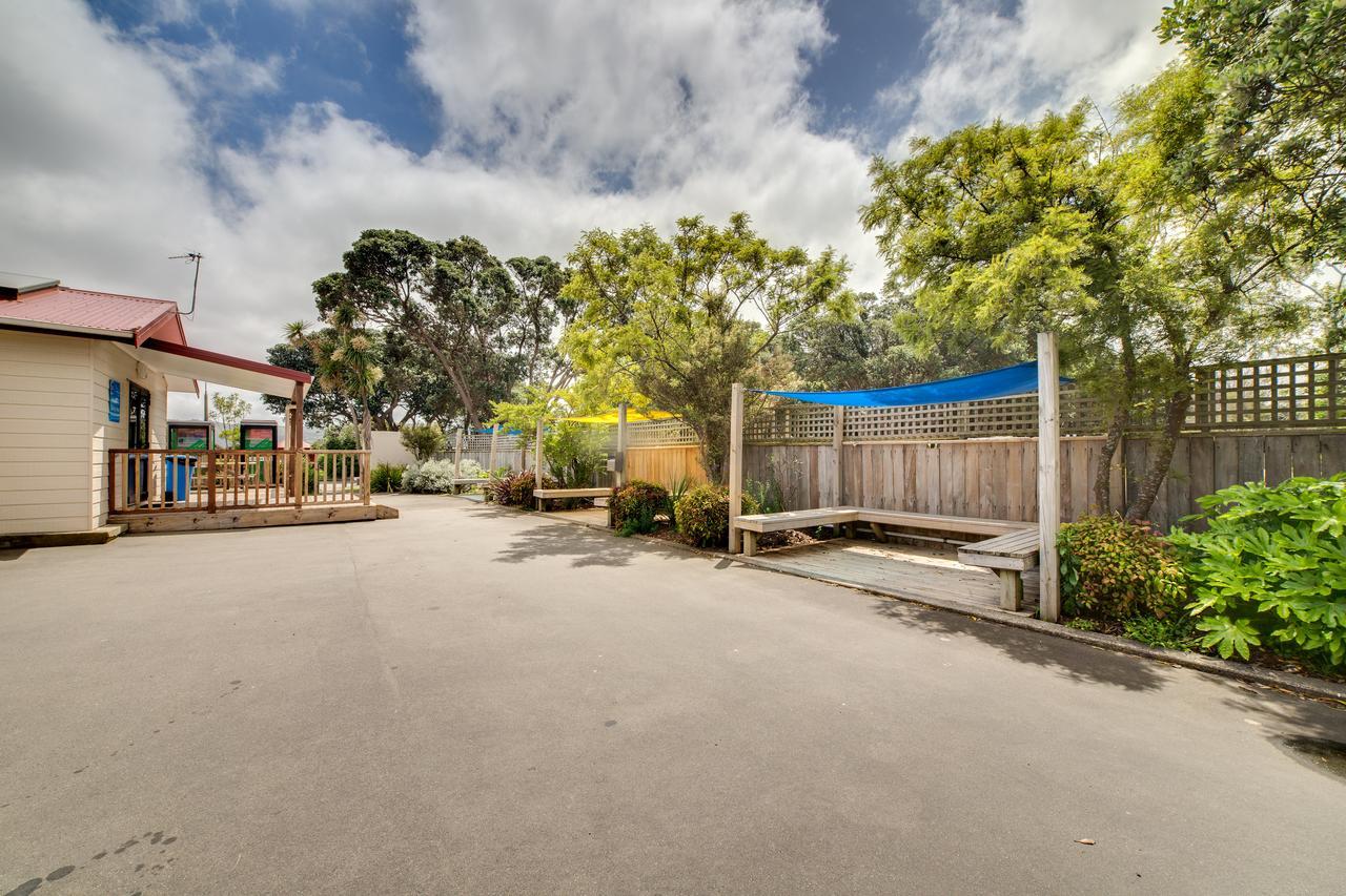 Wellington Top 10 Holiday Park Lower Hutt Exterior foto