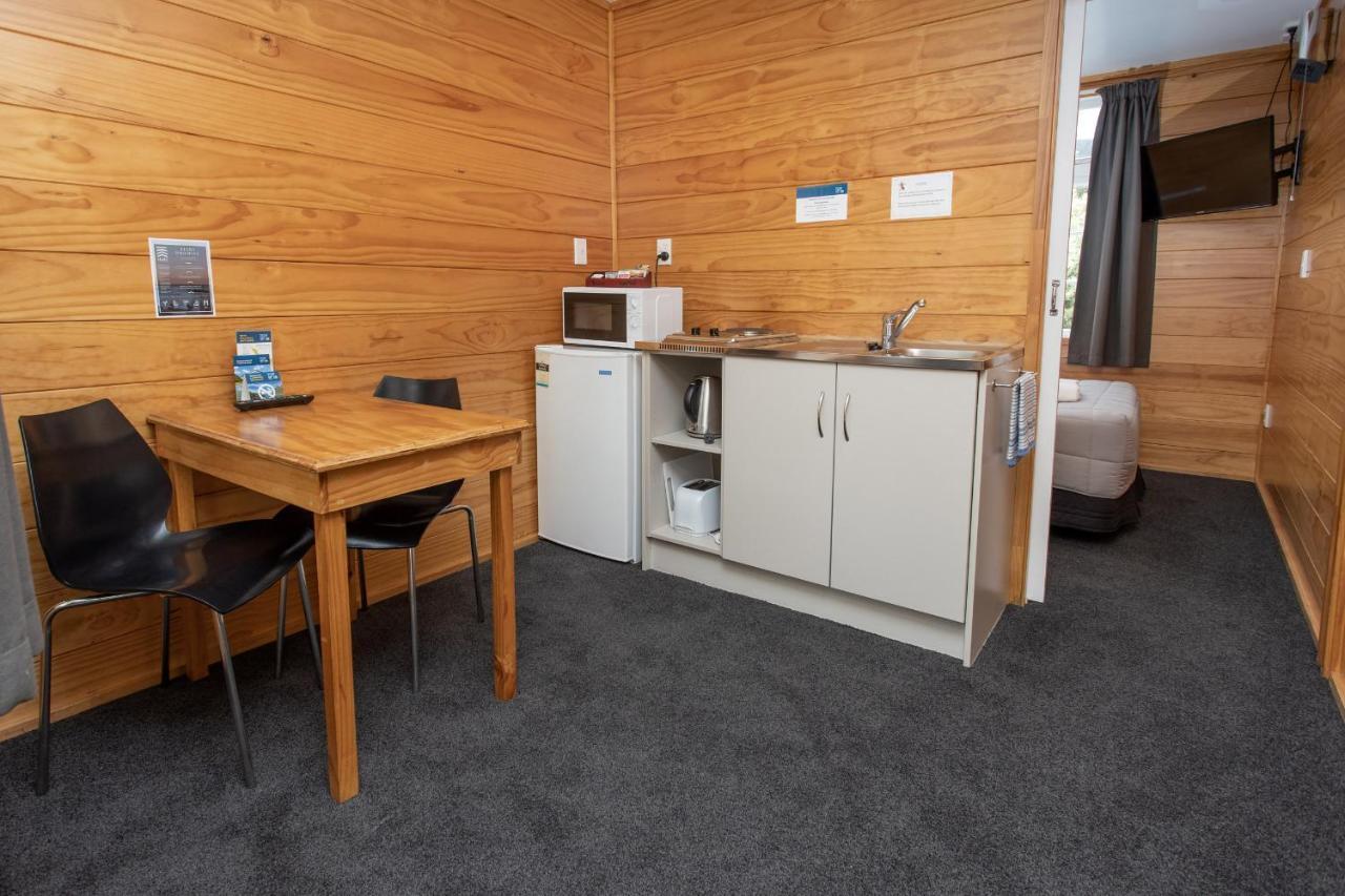 Wellington Top 10 Holiday Park Lower Hutt Exterior foto